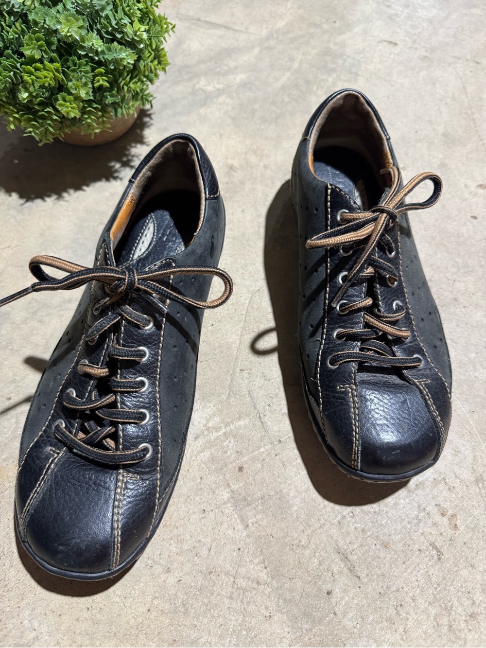 Born Hawkeye Oxford Sneakers Black Leather Lace Up Women Size 6.5 Comfort‎ Fall